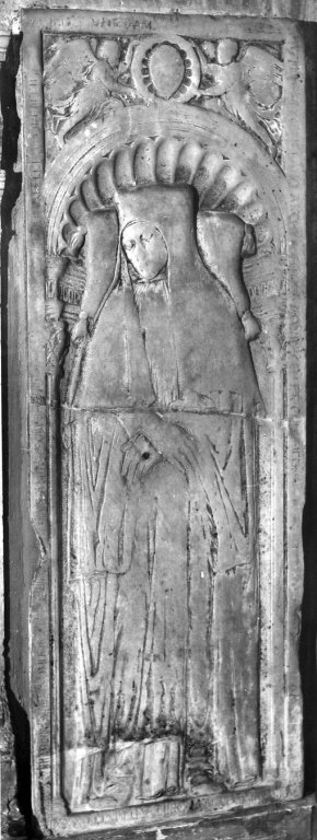 ritratto di ecclesiastico (lapide tombale) by Bardi Donato di Niccol&ograve; det